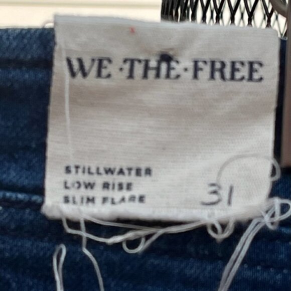Free People NWT We The Free Emmy Split Hem Blue Boot Cut Jean SIZE 31 - Picture 8 of 15